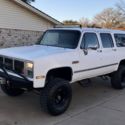 1988 GMC Sierra 1500 4x4 4wd Suburban low miles excellent driver