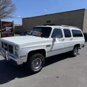 1988 GMC Suburban White Sierra Classic