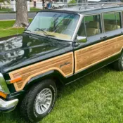 1988 Jeep Grand Wagoneer newly painted in Nordic Green. Daily-driver ready!