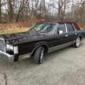 1988 LINCOLN TOWN CAR ONLY 5,700 MILES!