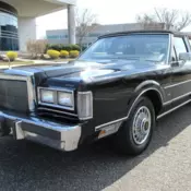 1988 Lincoln Town Car Signature Sedan Only 76K Miles Black Stunning Classic