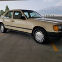 1988 Mercedes 300E - Clean title - 150k miles - Very good condition