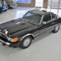1988 Mercedes-Benz 560SL Mercedes-Benz 560SL, 33k Miles 33008 Miles Black Manu