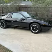 1988 Pontiac Fiero Coupe Black