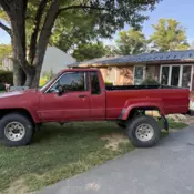 1988 Toyota Pickup Pickup Red XTRACAB RN67 SR5