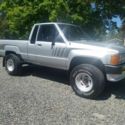 1988 TOYOTA PICKUP SR5 4X4 3.0L 5-SPEED ONE OWNER LOW MILES!!!!