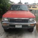 1989 5 Speed Manual Toyota Pickup 4x4 with Locking Hubs. Family Owned Since New