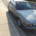 1989 525i daily commuter drives great.