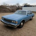 1989 Chevrolet Caprice Base Sedan 4-Door 5.0L Blue
