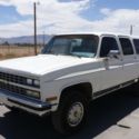 1989 CHEVROLET SUBURBAN 2500 4X4 PANEL DOORS 99000 MILE CALIFORNIA RUST FREE !!!