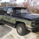 1989 Chevrolet Suburban Siverado 2500 4X4