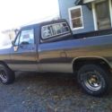 1989 Dodge Ram D100 Pickup 4-Wheel Drive 360 Engine Long Bed Automatic Good Cond