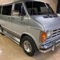 1989 Dodge Ram Wagon B150 Value 3dr Passenger Van Automatic 3-Speed RWD V8 5.2L