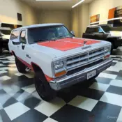 1989 Dodge Ramcharger 150 4x4 With 4x4 White & Orange