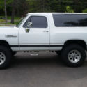1989 DODGE RAMCHARGER - LIFTED - CLEAN - NO RUST