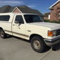 1989 FORD F-250 XLT LARIAT TWO WHEEL DRIVE WITH TOPPER - GOOD CLEAN BODY
