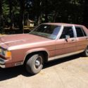 1989 Ford LTD Crown Victoria Base Sedan 4-Door 5.0L