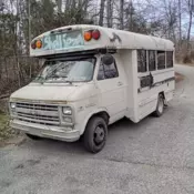 1989 GMC Cutaway Van Van White G3500