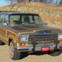 1989 JEEP GRAND WAGONEER  95000 Miles Gold Metallic LOADED 4X4 LIKE NEW 8 cyl 4