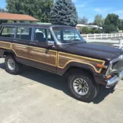 1989 Jeep Grand Wagoneer with 114,000 miles