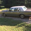 1989 Lincoln Town Car Base. Excellent Condition