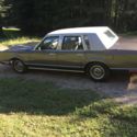 1989 Lincoln Town Car Base Sedan 4-Door
