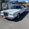 1989 Lincoln Town Car Sedan White RWD Automatic SIGNATURE SPECIAL