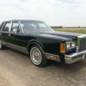 1989 Lincoln Town Car Signature Sedan 4-Door 5.0L