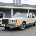 1989 Lincoln Town Car Signature Series 49K miles 1 Owner Mint No RESERVE/190PICS