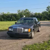 1989 mercedes-benz 260e base sedan 4-door 2.6l