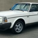 1989 Volvo 240 DL Wagon 5 Speed Manual - Very Clean