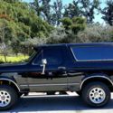 1990 BRONCO XLT  . SHOWROOM CONDITION BLACK BEAUTY . NO RESERVE !!!