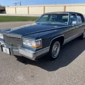 1990 cadillac fleetwood brougham 5.7 liter 350 V8, low miles, runs great !