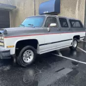 1990 Chevrolet Suburban 1500 4x4 Silverado 100% Rust Free NO RESERVE AUCTIOn