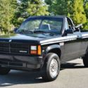 1990 DODGE DAKOTA  SPORT CONVERTIBLE 4 WHEEL DRIVE !!!!!!!!