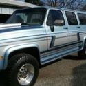 1990 GMC Suburban 2500 4x4