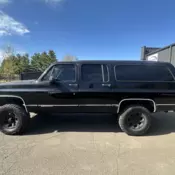 1990 GMC V2500 Suburban SUV Black V25 CONVENTIONAL