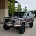 1990 Grand Wagoneer 5.9 TRADES CONSIDERED