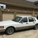 1990 Lincoln Town Car Signature series, V8 5L engine, AOT Overdrive transmittion