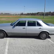 1990 Mercedes 560 SEL 4 Door Sedan with heated seats, new Michelin tires.