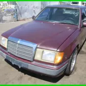 1990 Mercedes Benz 300 E 2.6 L 6 Cylinder NO RESERVE