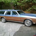 1990 Oldsmobile Custom Cruiser station wagon