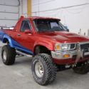 1990 Toyota Pick Up Truck 4x4 Lifted, V8 auto GREAT BODY, No Body Rust, AWESOME!