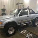 1990 Toyota Pickup 4x4 deluxe CLEAN MUST SEE!!!!!!!! NO RUST