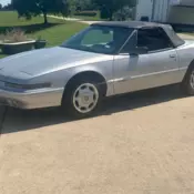 1991 buick reatta convertible 1 of 7 has both options