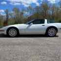 1991 Chevrolet Corvette Hatchback White RWD Manual ZR-1