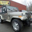 1991 Jeep Wrangler Sahara YJ 4.0L 5-speed manual Rust Free Low Miles 70-photos