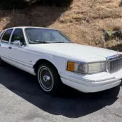 1991 Lincoln Town Car Sedan White EXECUTIVE