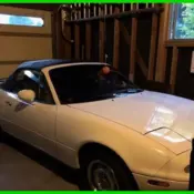 1991 Mazda MX-5 Miata 1.6L I4 16V Convertible