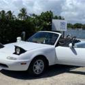 1991 Mazda MX-5 Miata roadster, 122,612 Miles White, Auto, **CLN CARFAX** AMAZIN